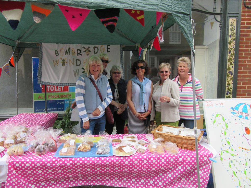 Street Fair 16 - group